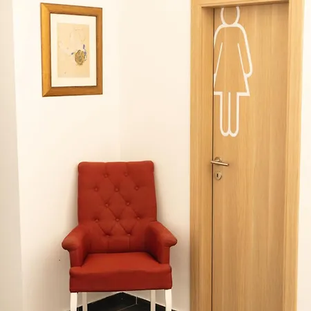 D8 Bed and breakfast 3*