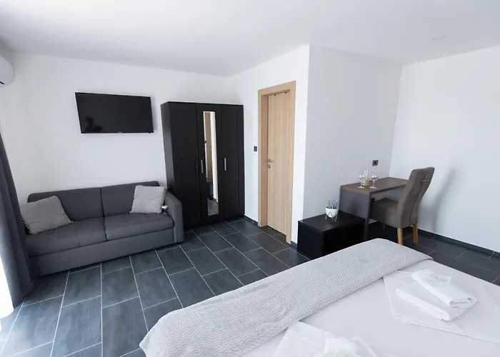 Bed & Breakfast D8 Zadar