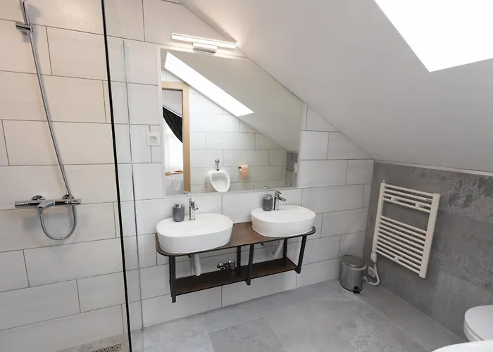 D8 Alojamento de Acomodação e Pequeno-almoço