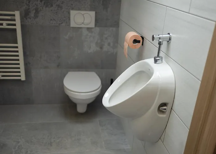 D8 ベッド・アンド・ブレックファスト 3*